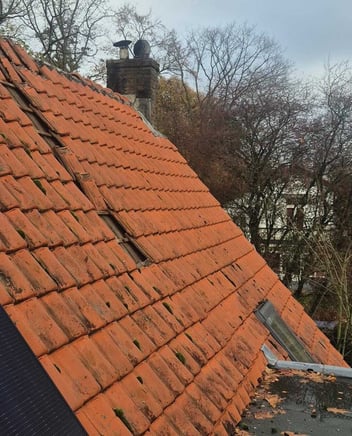 Dakrenovatie of blijven repareren