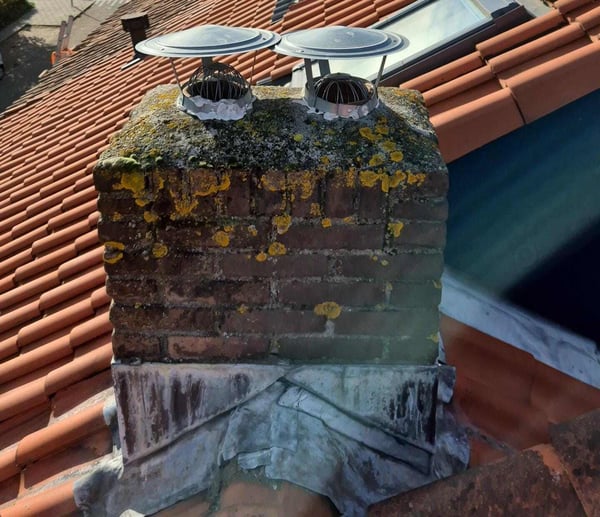 Schoorsteenlekkage schoorsteen