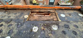 Waterschade door daklekkage: hoe verborgen schade herkennen?