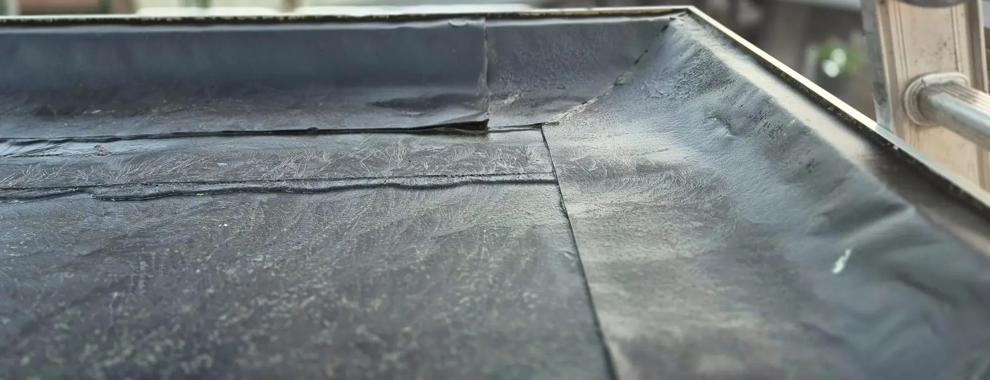 Vorstschade aan dakbedekking en lood: stille schade door kou