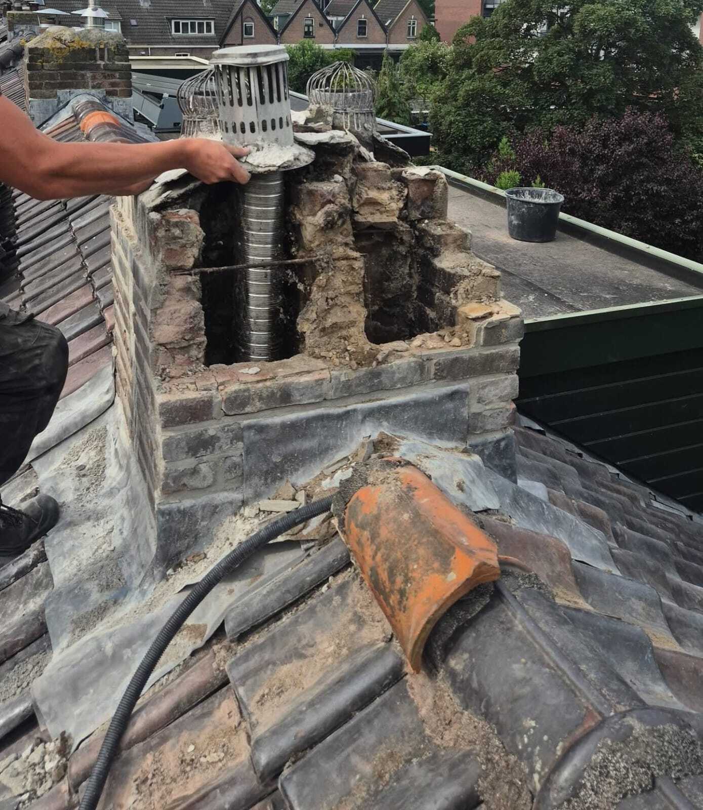 Binnenzijde schoorsteen, rookkanalen, condens en verborgen schade