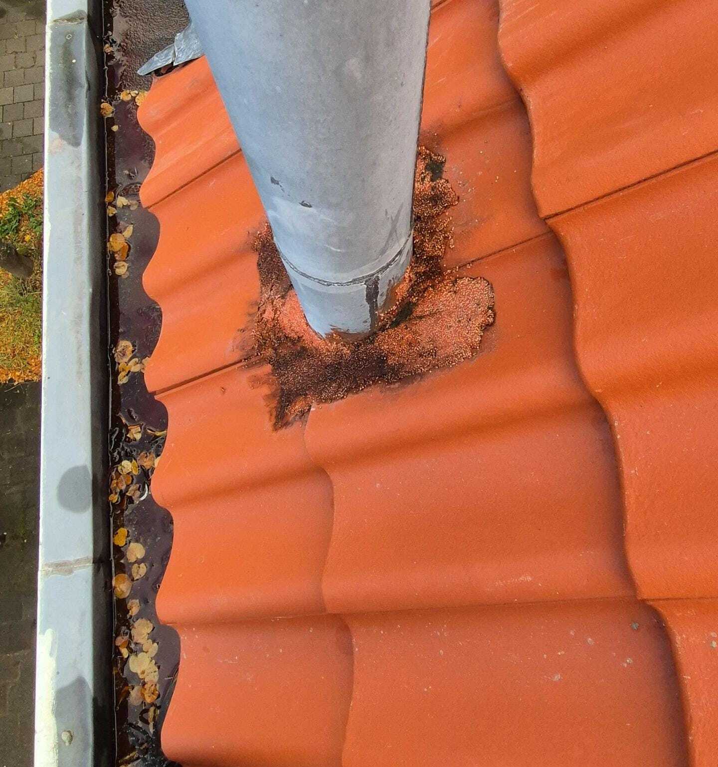 Dakdoorvoeren en lekkages: waarom deze plekken extra kwetsbaar zijn