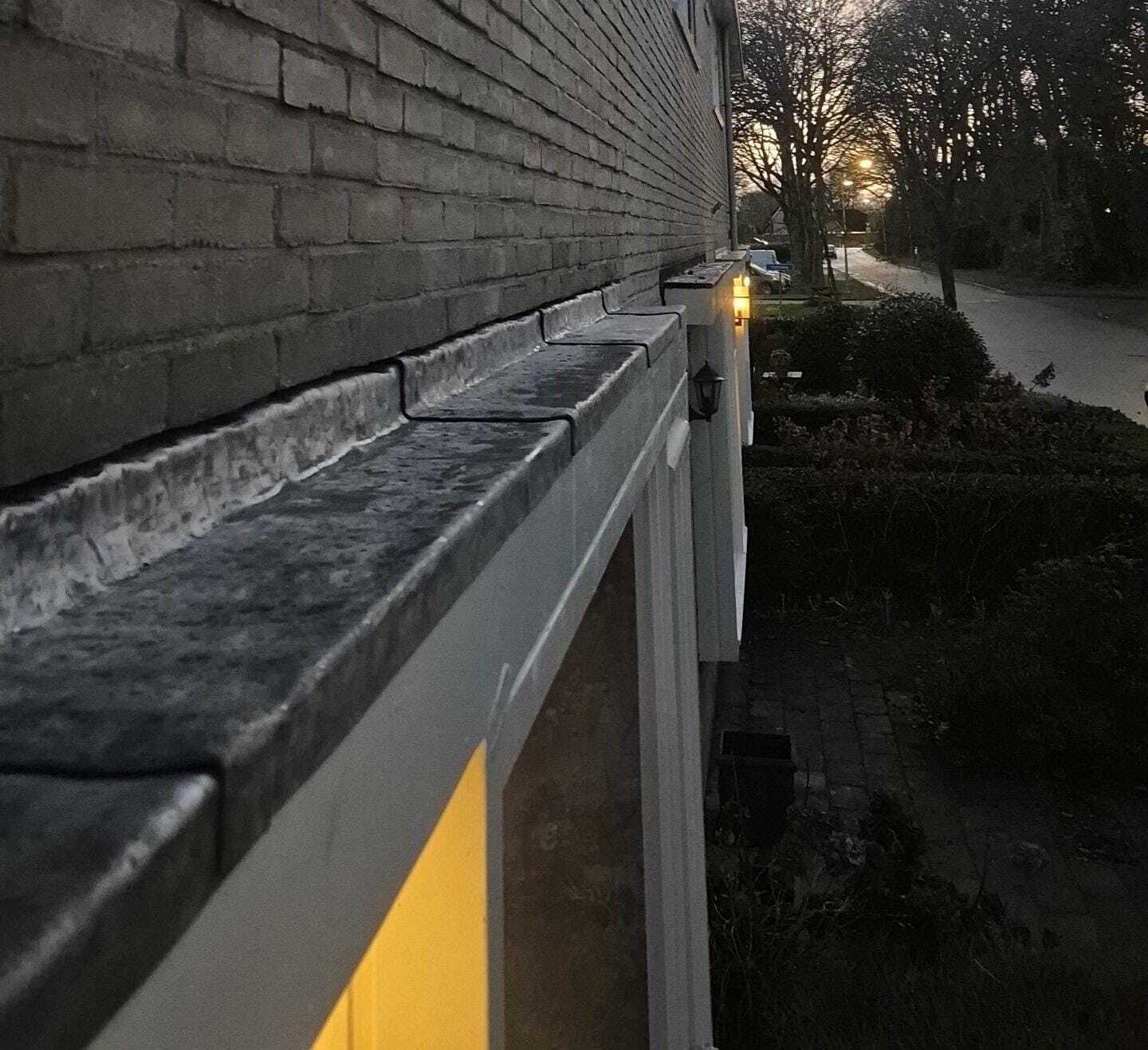 Daklood: toepassingen, slijtage en risico’s bij dakdetails